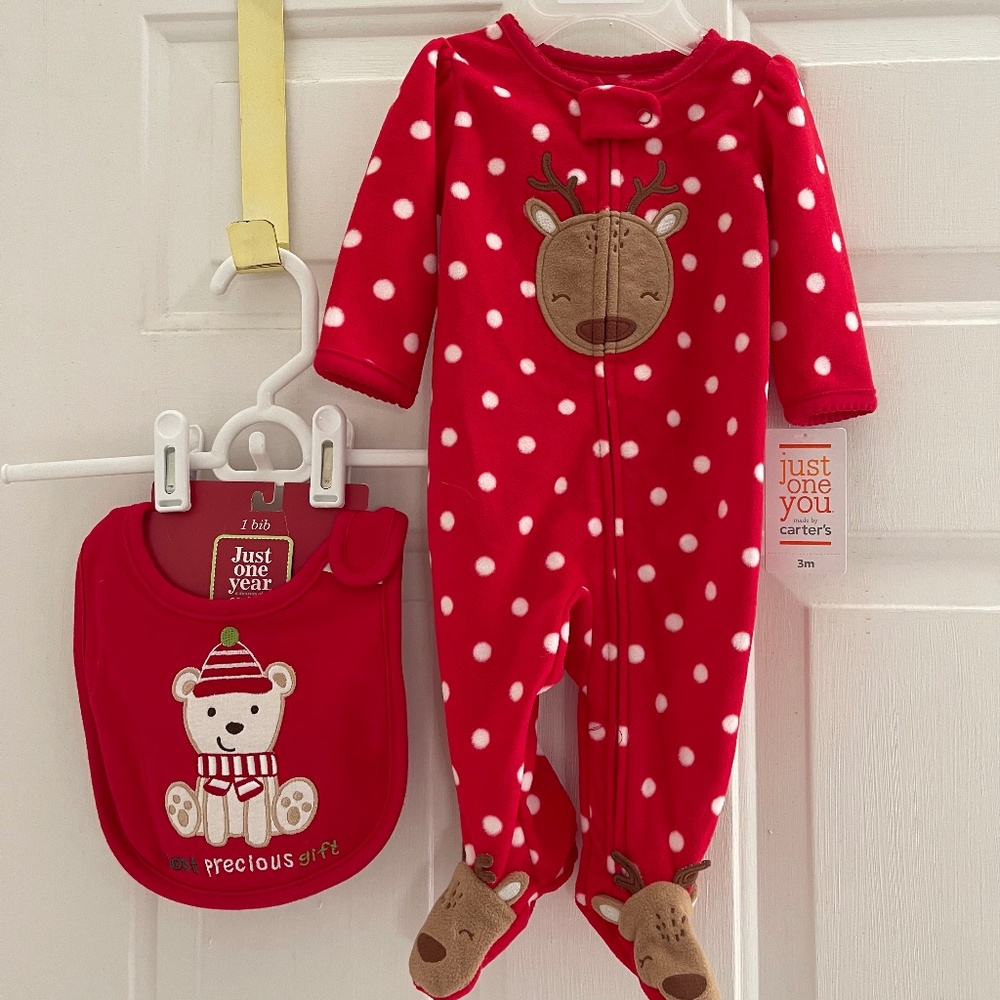 NWT Carter's Just One You red reindeer sleeper pajamas  and Bib